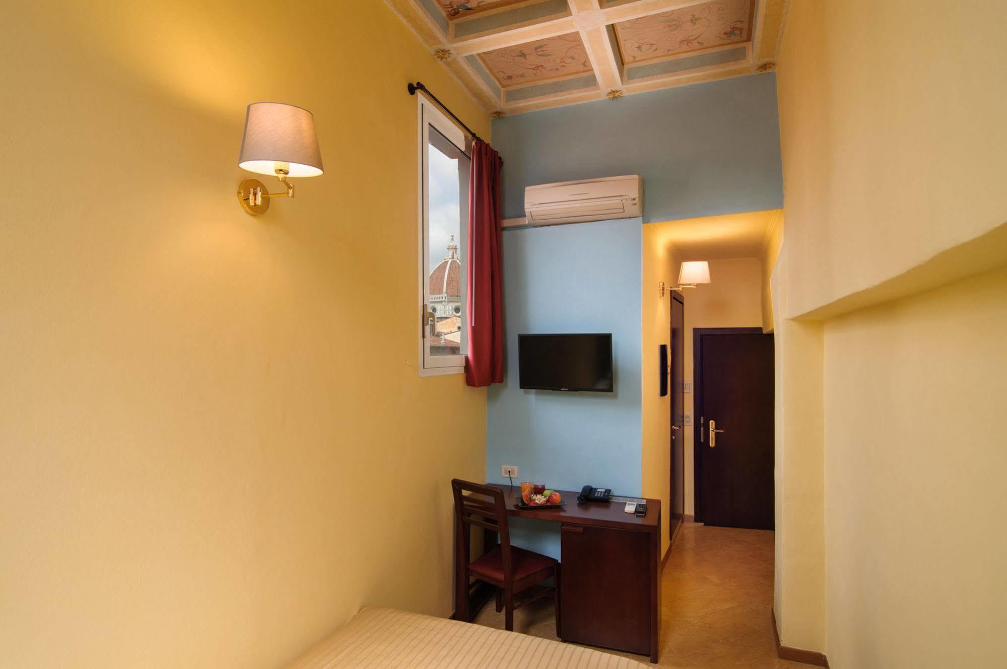 Hotel Cardinal Of Florence - Recommended For Ages 25 To 55 Zewnętrze zdjęcie